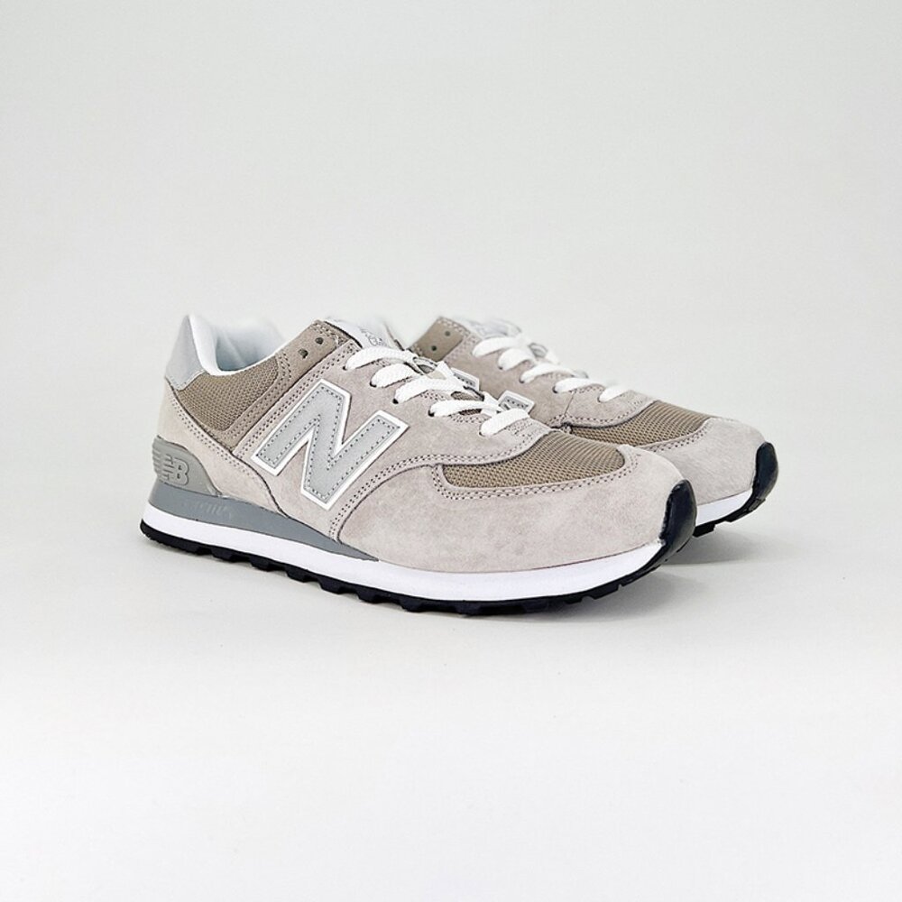 New Balance Brown Sneakers